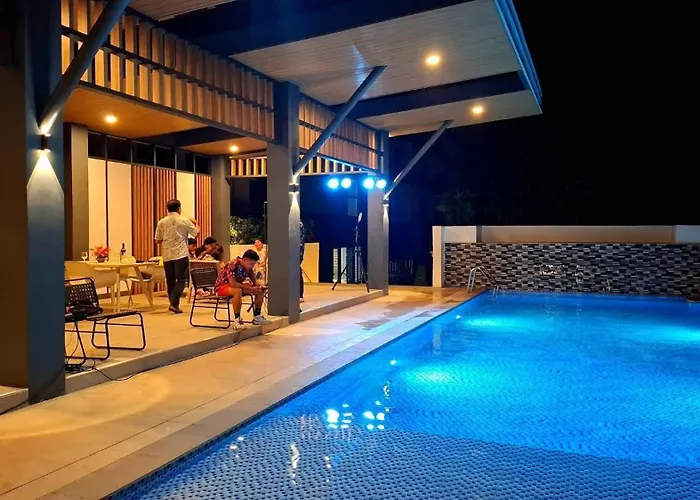 The Merry Meg Residences 3*